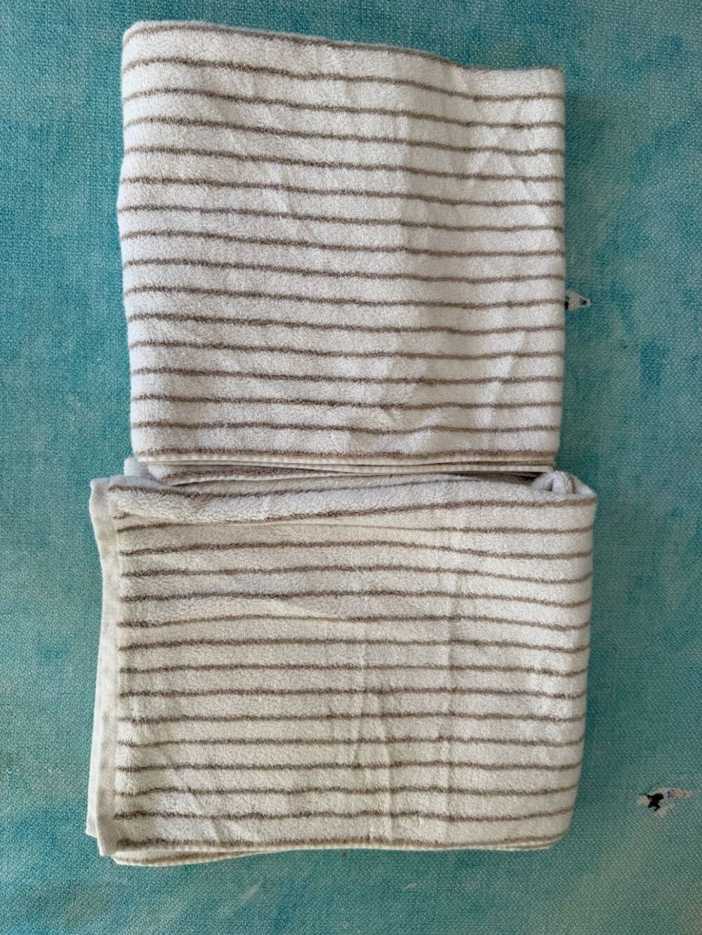 COZY EARTH SET OF 2 LUXE STRIPED BATH TOWELS sand stripe beige/white 30x58" $128